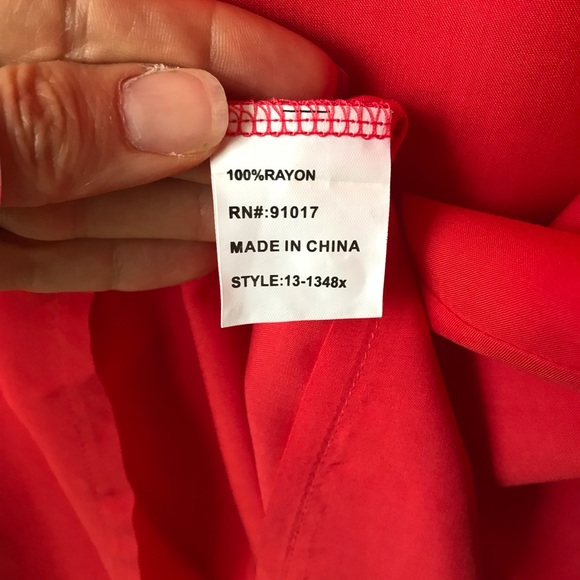 Solitaire Eyelet Top - Picture 6 of 8